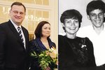 Premiér Petr Nečas s manželkou Radkou dnes a v době, kdy se poznali...