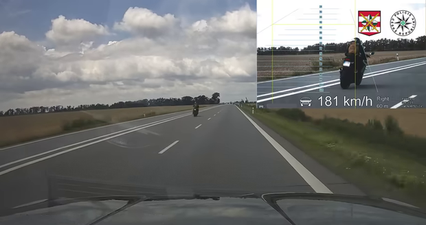 Na devadesátce to motorkář rozpálil až na 181 km/h. Na místě přišel o řidičák.