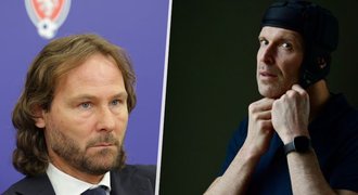 Legendární plejeři políbení fotbalovou múzou se vracejí do republiky bafuňařit: Zázračná generace v kvádru Legendární plejeři políbení fotbalovou múzou se vracejí do republiky bafuňařit: Zázračná generace v kvádru