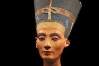 Italové jdou po stopě hrobky královny Nefertiti. Rozluští její záhadu?