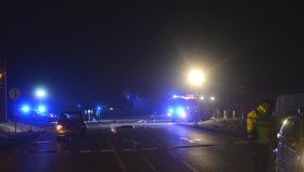 Auto u Českého Brodu srazilo dva chodce: Oba zraněním podlehli