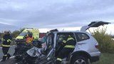 Kamion se na Ústecku střetl s autem, řidič osobáku na místě zemřel