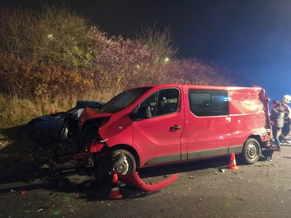 Tragická nehoda u Hořic má třetí oběť: Zemřel mladík (†19), policie neví, kdo řídil.