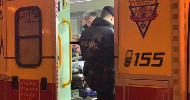 Řidička na Silvestra v Praze srazila autem dvě ženy, měla být opilá.