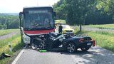 Řidička nedala přednost autobusu u Třemošné: Šest lidí skončilo v nemocnici!