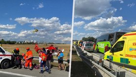 Po nehodě dvou autobusů na D2 u Brna jsou na místě desítky zraněných.