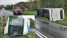 Vážná nehoda autobusu plného dětí ve Vlkavě: Vůz je na boku, na místě je mnoho zraněných.