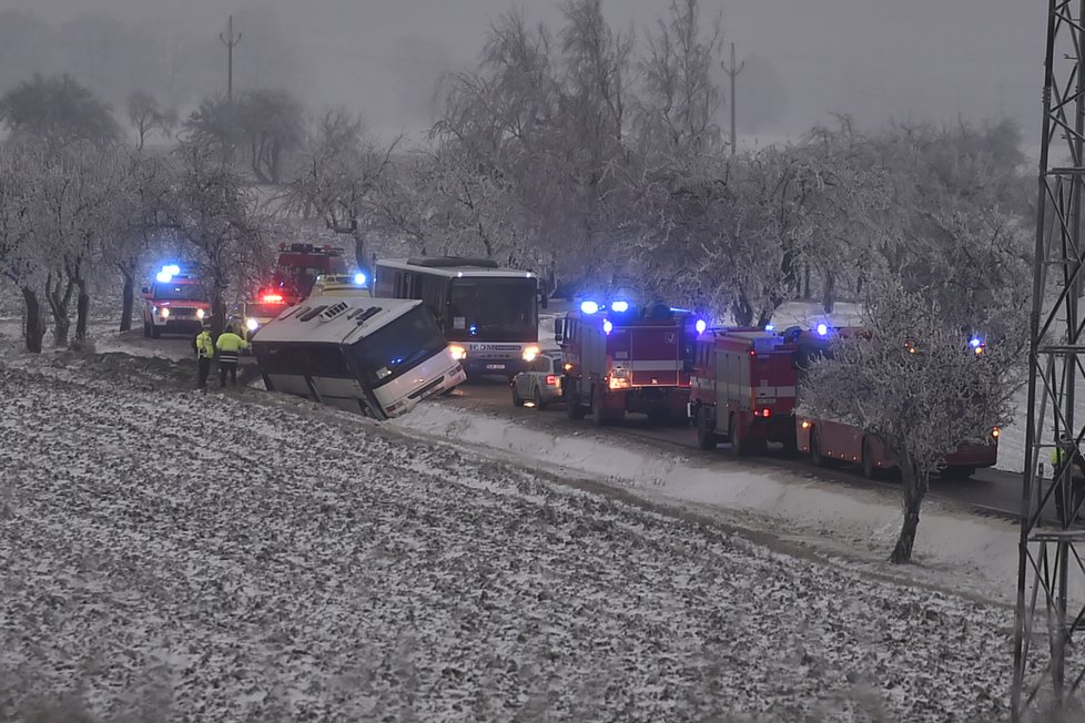 Nehoda autobusu na Jihlavsku