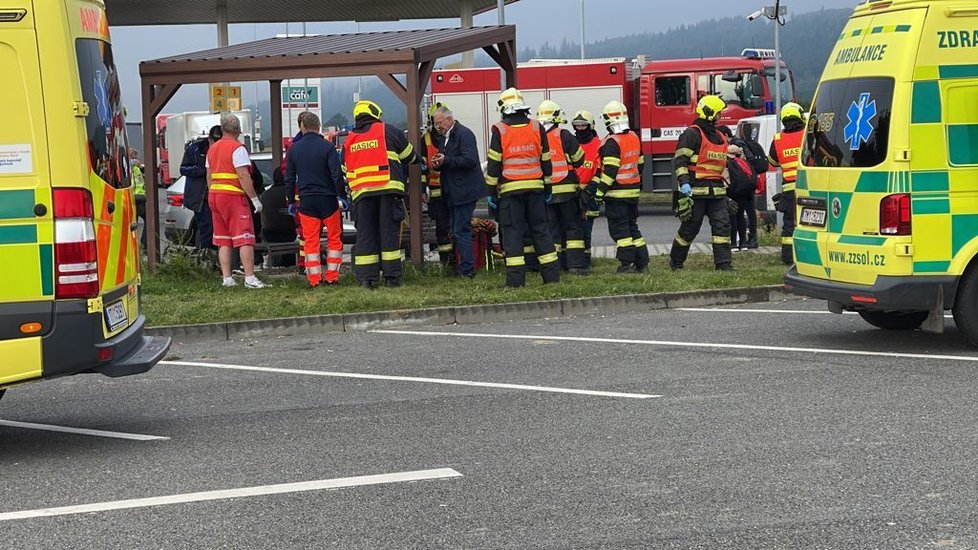 Na dálnici D1 na Novojičínsku havaroval autobus.