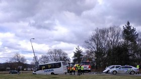V Orlíku nad Vltavou se srazil osobák s autobusem.