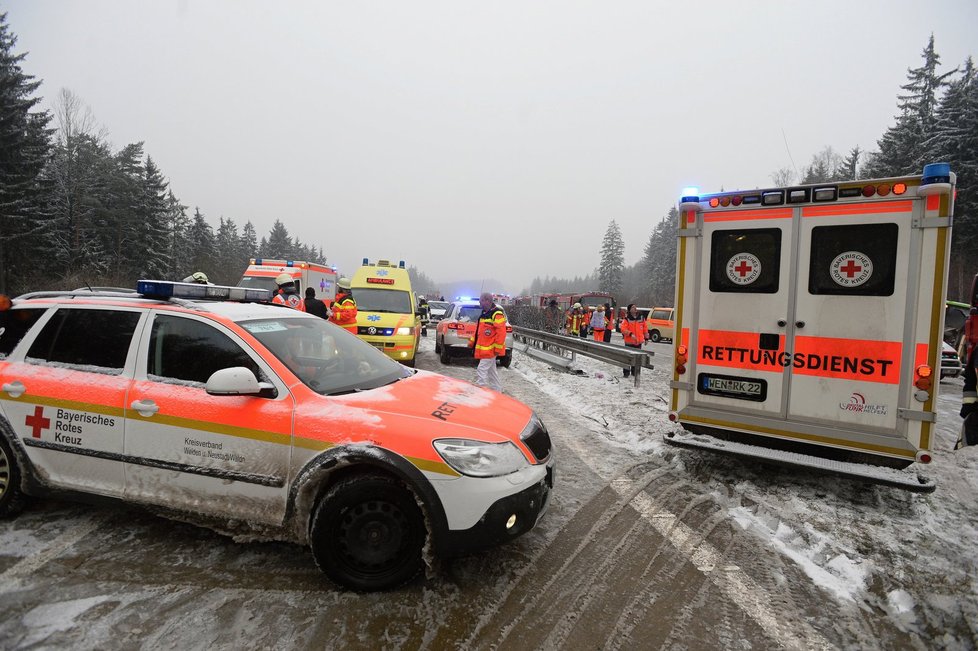 Ledovka trápí řidiče hlavně ve Zlínském kraji.