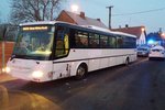 Nehoda autobusu a osobáku u Slatiňan: 4 zranění (7.2.2023)