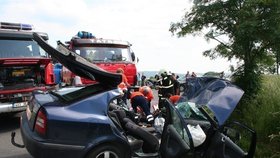 Automobil byl úplně seštrotován