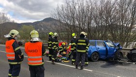 Nehoda u Rybnice má tragickou bilanci: Byl na silnici rozlitý olej?