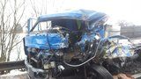 Na Svitavsku se srazily 4 vozy: Rozsypané součástky na několik hodin zastavily provoz