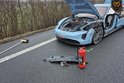 Nehoda luxusního elektromobilu: Škoda na porsche za 1,5 milionu