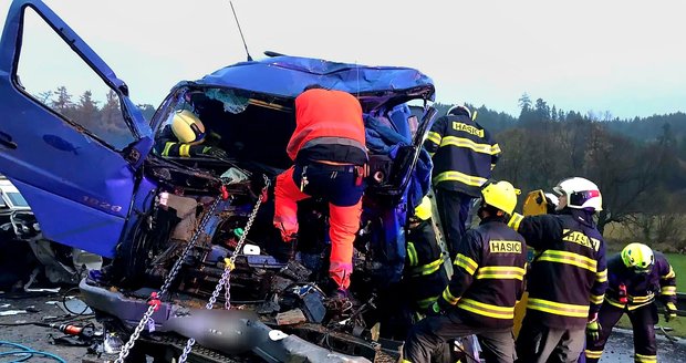 Další tragická nehoda u Bernartic: Čelní střet nepřežil řidič kamionu