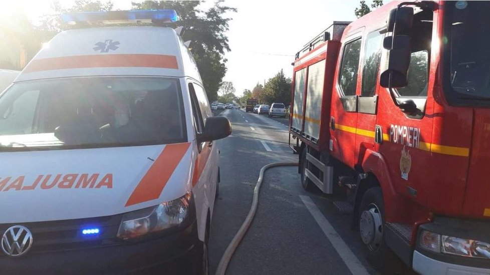 Řidič BMW zabil riskantní jízdou tři lidi včetně tříletého dítěte. A utekl (11. 8. 2019)