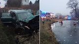 Při nehodě u Bochova se zranilo sedm lidí, včetně dítěte: Auto skončilo v zamrzlém rybníku!