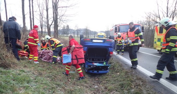 Hasiči na severu Moravy zasahovali v úterý ráno u mnoha dopravních nehod.