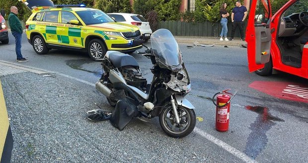 Tragédie na Příbramsku: Dívka (†19) spadla z motorky za jízdy! Oživit se ji nepodařilo
