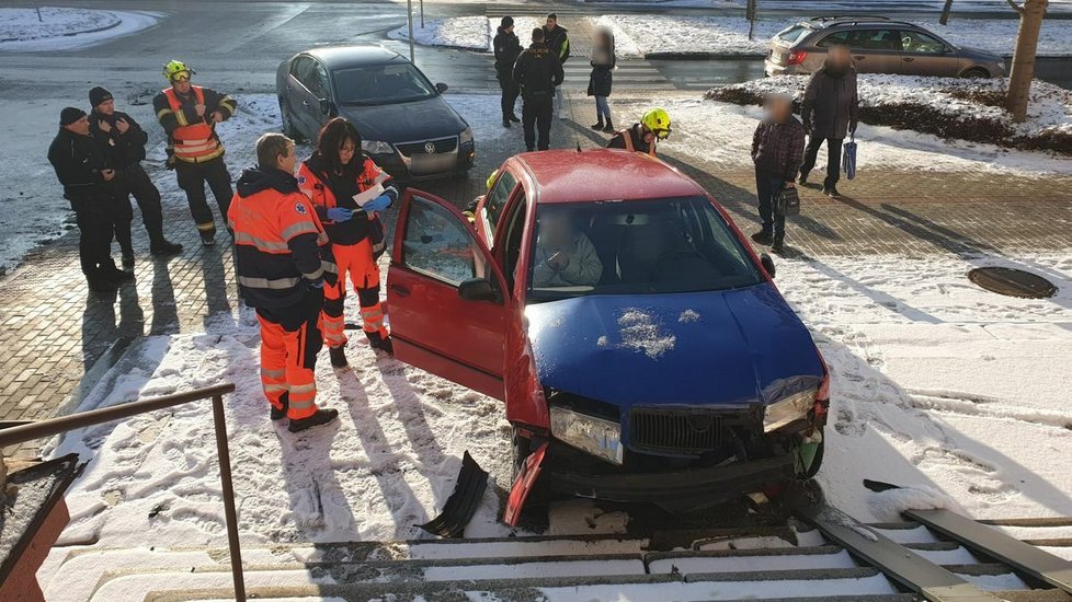 Kuriózní nehoda v Karlovarském kraji. (15. 12. 2022)