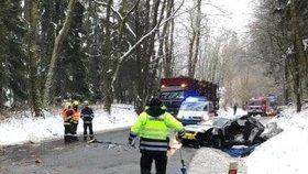 Srážku se sypačem nepřežil v úterý na Tachovsku řidič osobního vozu.