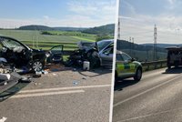 Vážná nehoda u Hradčan na Brněnsku! Po srážce aut se zranilo 5 lidí, včetně dětí!