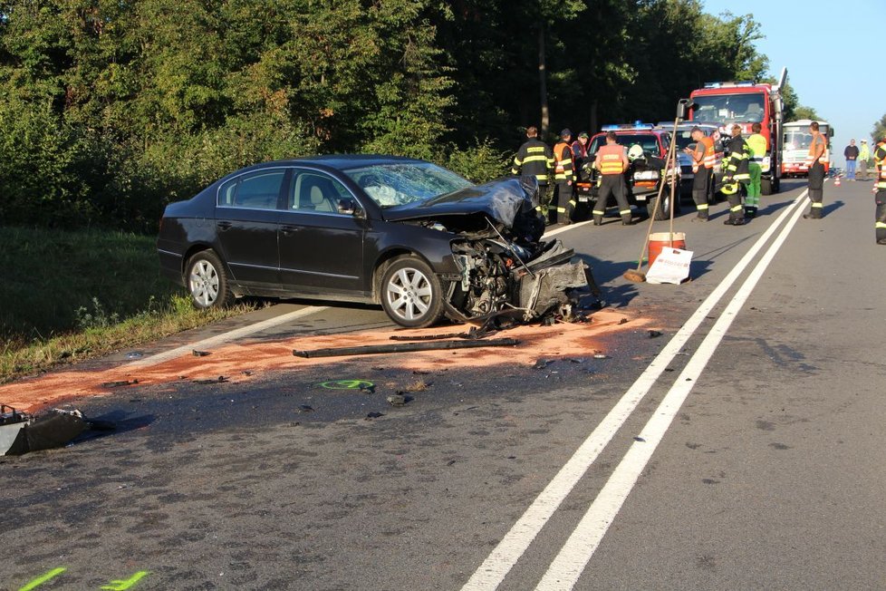 Září 2015: Na Brněnsku zahynula při srážce dvou aut mladá řidička.