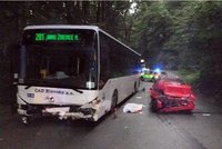 Řidič (19) se srazil s autobusem: Zběsilou jízdou zabil kamaráda (†18)!