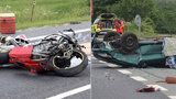 Hrozivá nehoda u Plzně: Řidička smetla motorkáře. Oba jsou mrtví