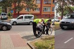 Policie ve Veselí nad Moravou vyšetřuje nehodu, která se stala v pondělí 21. června krátce před 9. hodinou v ulici Lány. Osobní auto srazilo cyklistu.