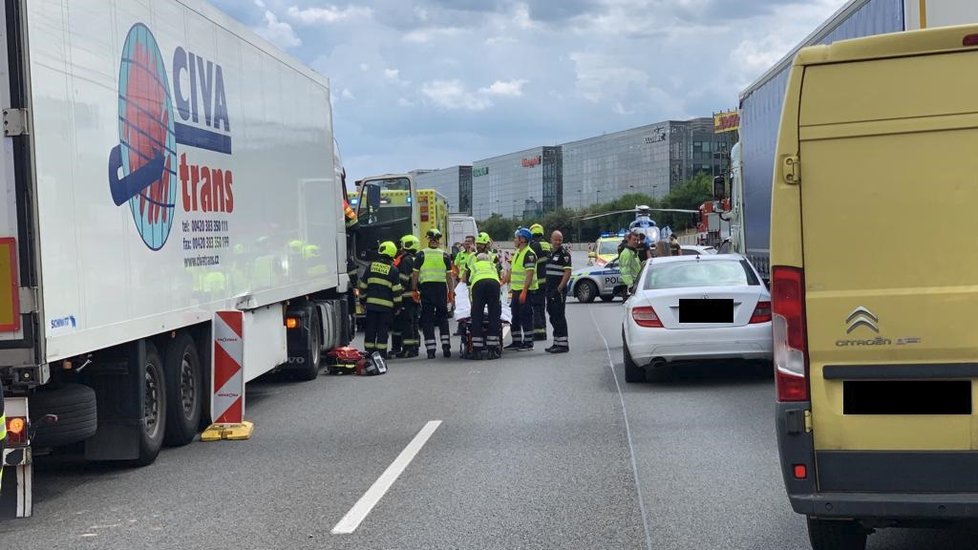 Nehoda na nultém kilometru dálnice D1, 5. srpna 2019.