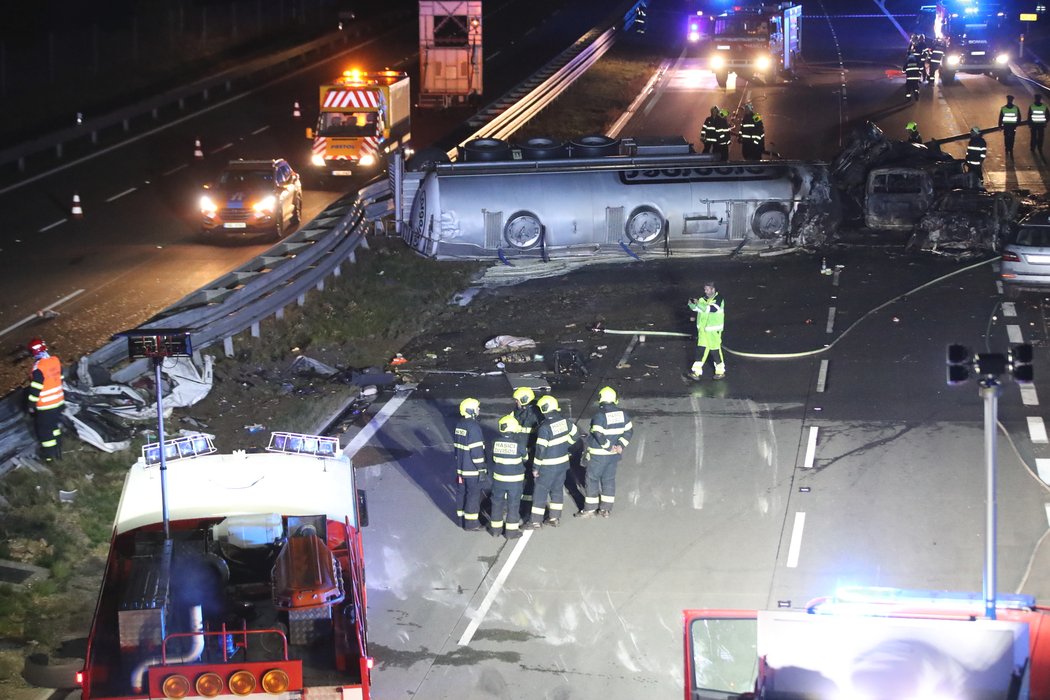 Hromadná nehoda na dálnici D1