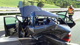 Srážka dvou osobních aut u Rousínova zastavila na několik hodin provoz na dálnici D1 ve směru na Brno.