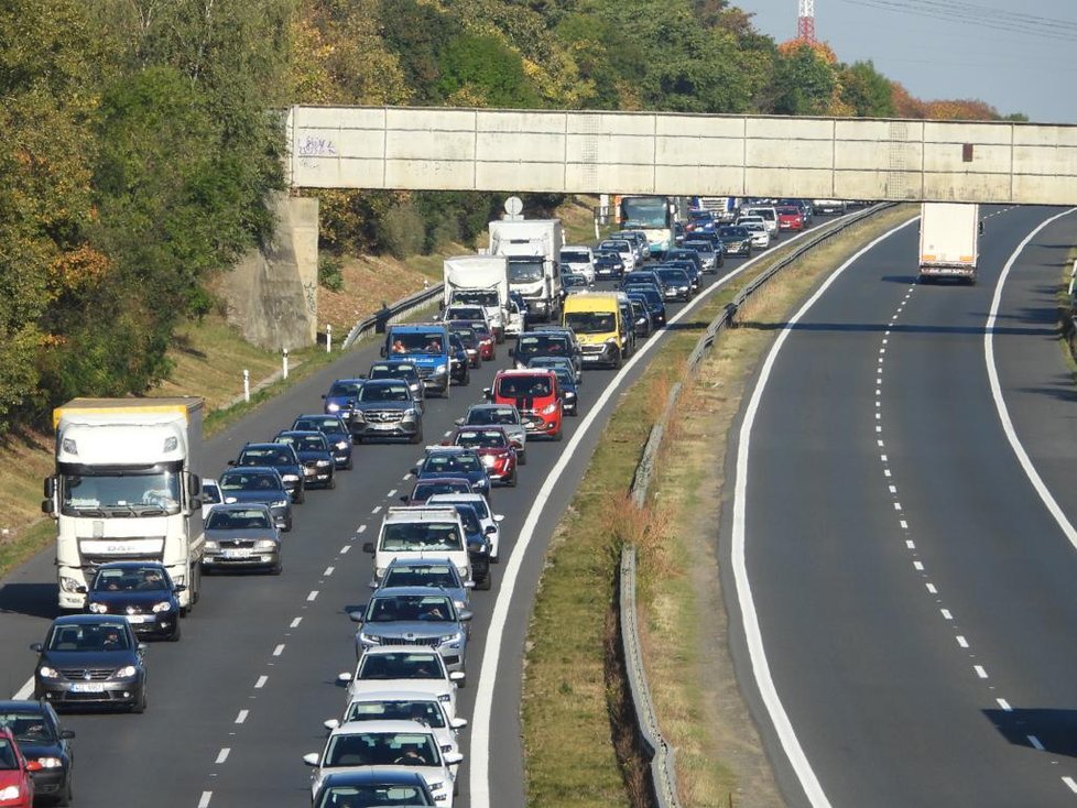 Hromadná nehoda na dálnici D10