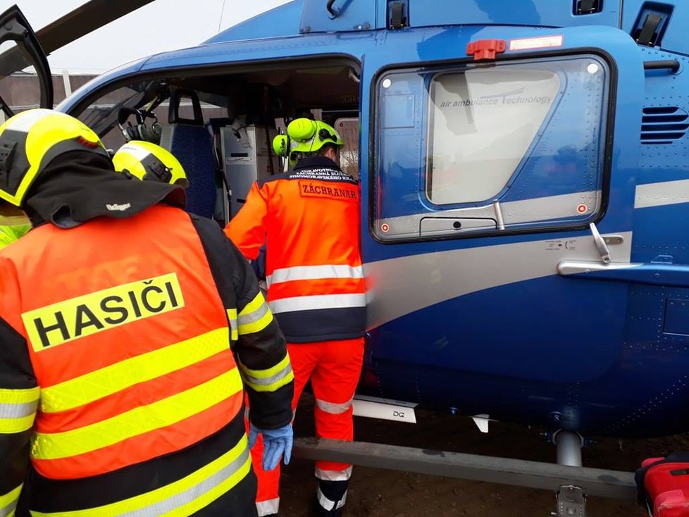 Středeční nehoda zablokovala dálnici D1 na 189. kilometru ve směru na Brno na pět hodin. Ve čtvrtek se totéž opakovalo na 177. kilometru, provoz se zastavil na téměř tři hodiny.