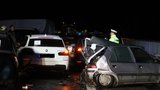 D1 na Benešovsku uzavřela hromadná nehoda: 4 lidé jsou zranění 