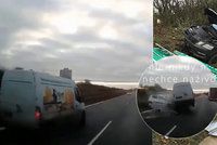Děsivé video smrtelné nehody na D8: Srážku řidičky (†72) v protisměru zachytila kamera