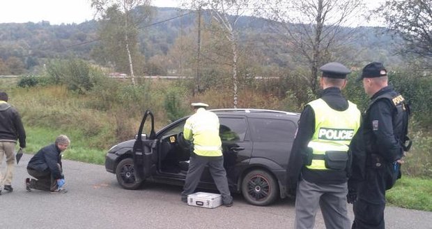 Tragédie na Vsetínsku: 12letý chlapec zabil autem malé dítě!