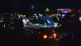 Nehoda tří aut na silnici I/7 za přechodem z D7