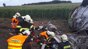 Při tragické nehodě na Kutnohorsku zemřeli tři lidé a několik dalších se zranilo.