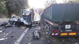 Tragická nehoda dodávky a kamionu na obchvatu Hodonína: Silnice byla zavřená, doprava kolabovala
