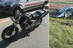 Tragické nehody na Hradecku a Jičínsku: Motorkáři (†65) vjela do cesty dodávka, řidička (†64) přejela do protisměru.