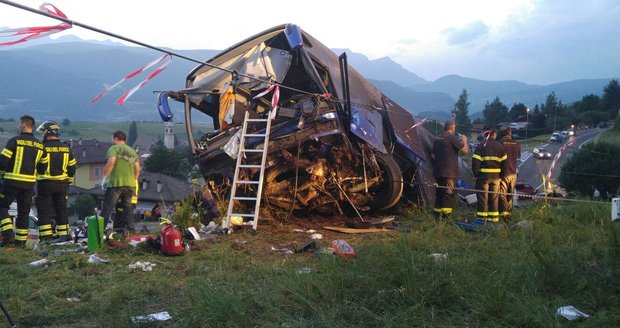 Tragická nehoda českého autobusu v Itálii, při které zemřel řidič: Co odhalilo vyšetřování?