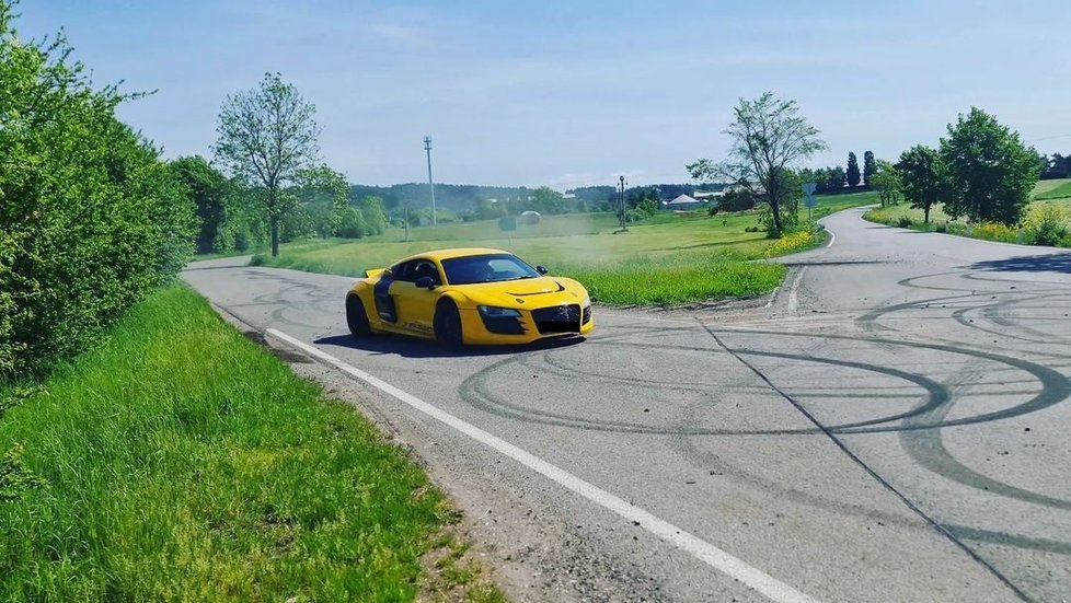 Audi R8 předtím, než v něm Jiří „Chorche“ P. havaroval.