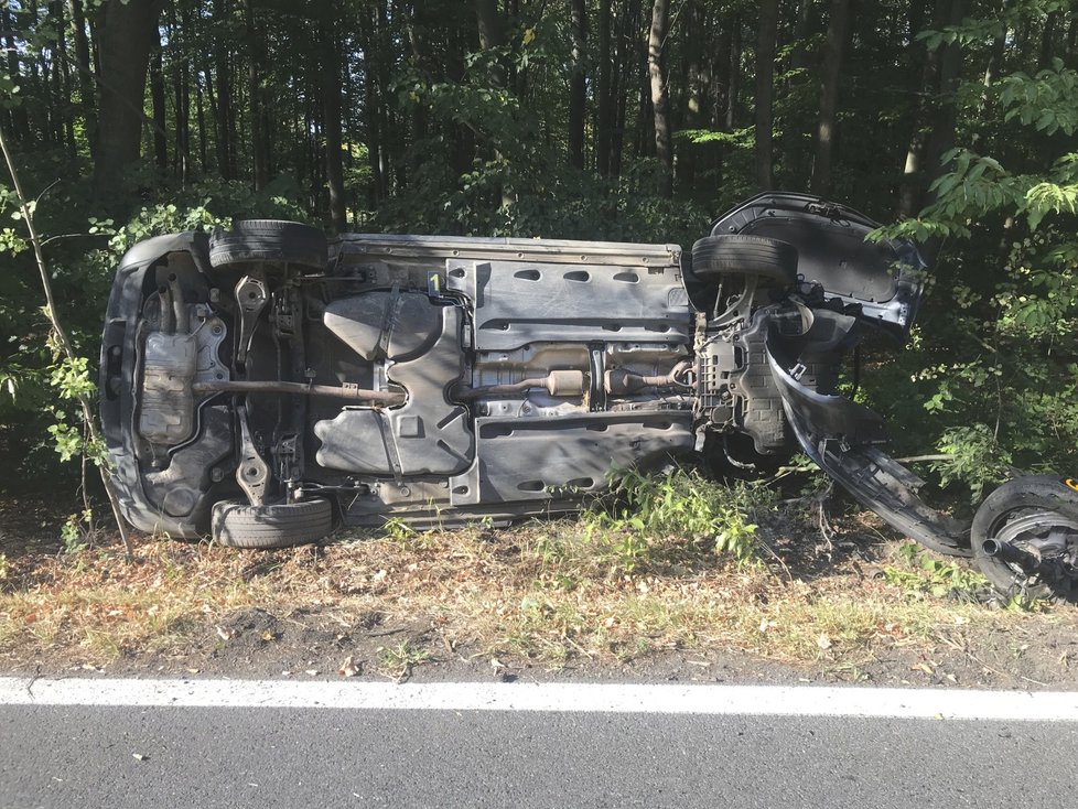 Při srážce aut u Jílového zemřel jeden z řidičů, druhý byl opilý