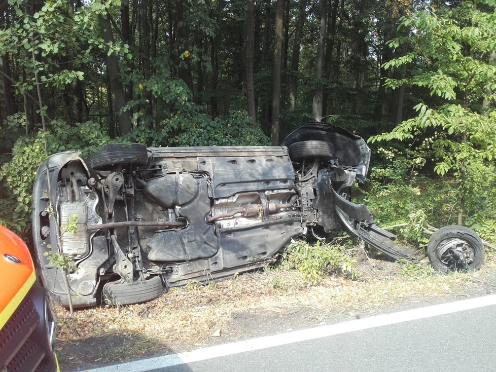 Při srážce aut u Jílového zemřel jeden z řidičů, druhý byl opilý