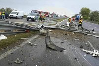 Další kolaps: D1 směrem na Brno stála kvůli nehodě mezi 182. až 190. kilometrem plné 4 hodiny!