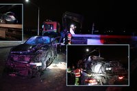 Luxusní mercedes, který boural v Kolíně, půjčil chlapcům (15 a †17) příbuzný? Řidič nepřežil, spolujezdec skončil v nemocnici